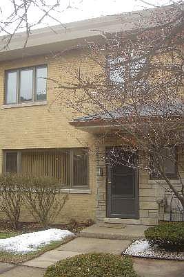 1st image of 3542 N Pine Grove Ave #A