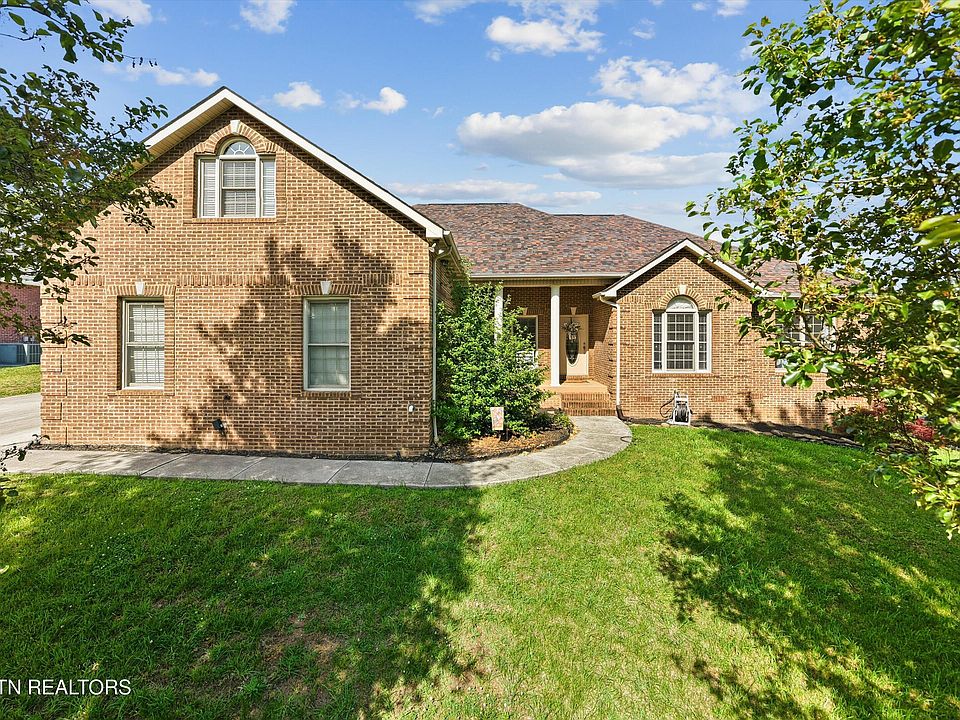1st image of 8131 Leclay Dr