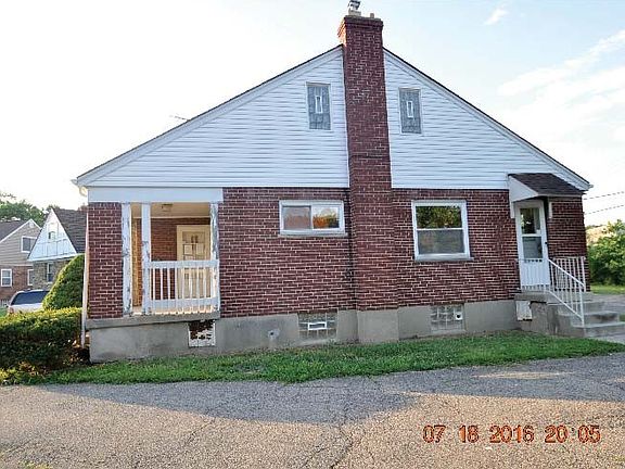 4th image of 1864 Blackstone Pl