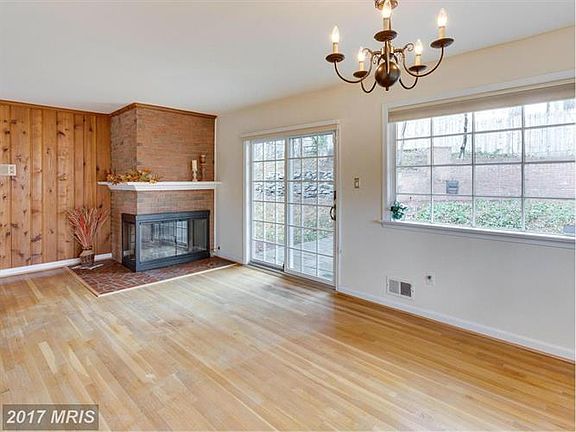 4th image of 3308 Prince William Dr