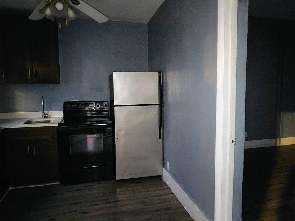 1st image of 937 W Walnut St APT 1