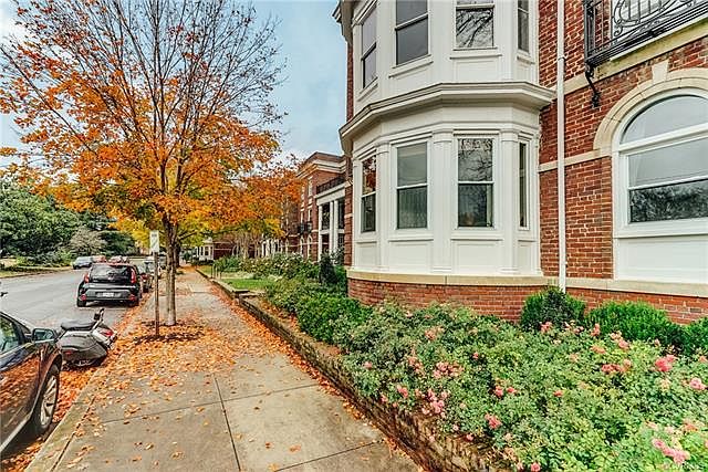 1st image of 507 W Davis Ave #1