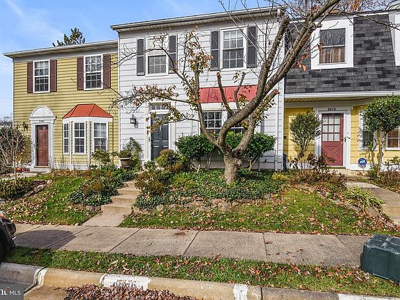 3rd image of 9878 Oakdale Woods Ct