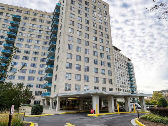 4th image of 10500 Rockville Pike Unit 414