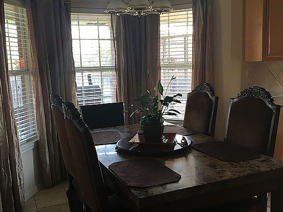 3rd image of 4509 Mildred Ave