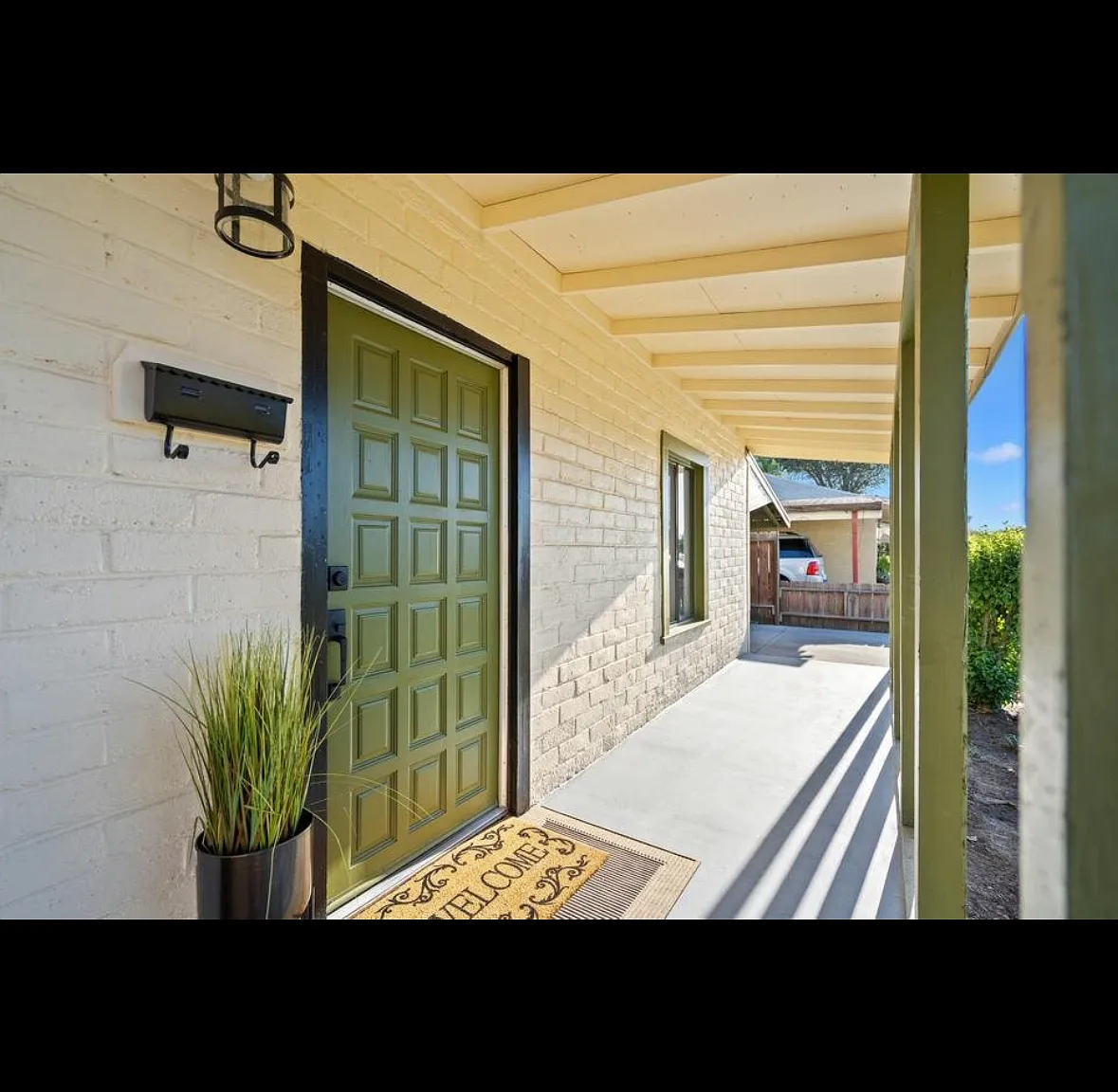 3 bed, 974 sqft, $1,700 — Photo 4