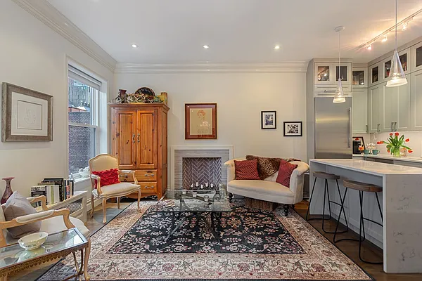 Rented by Corcoran | media 11