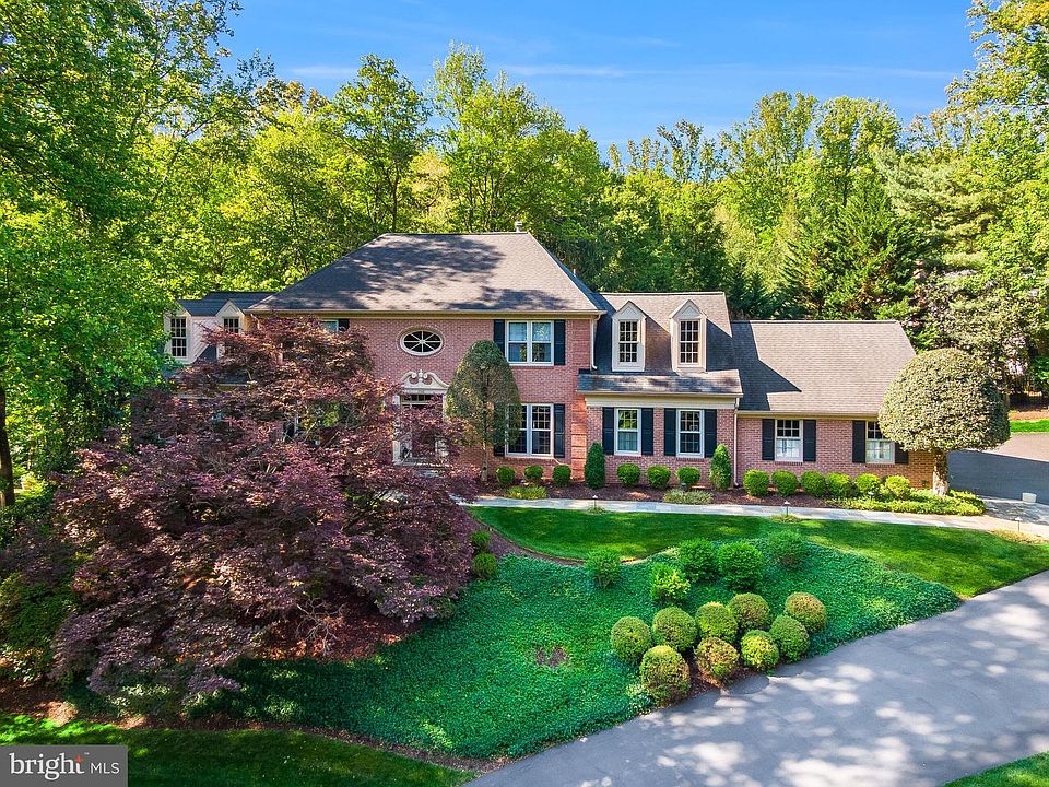 1st image of 2028 Spring Branch Dr