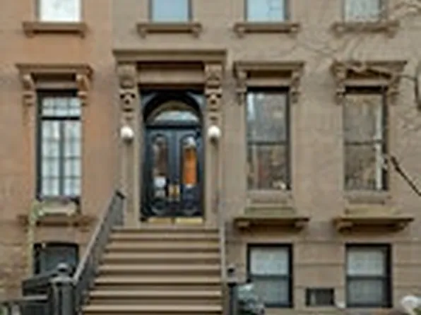 20 Monroe Place image 1 of 10