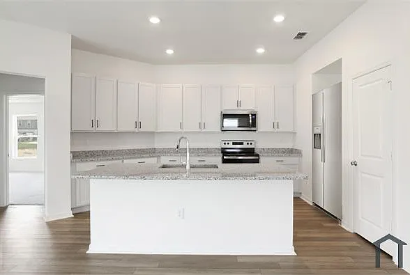 9025 Norley Ct — Photo 6
