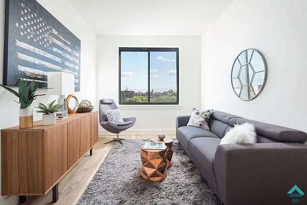 Rented by EXR | media 64