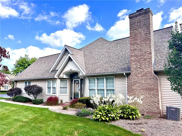 5217 Wolf Run Village Ln, Erie, PA 16505
