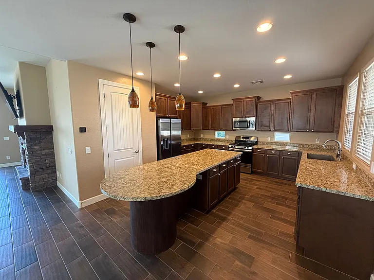 2206 Calgary Dr — Photo 7