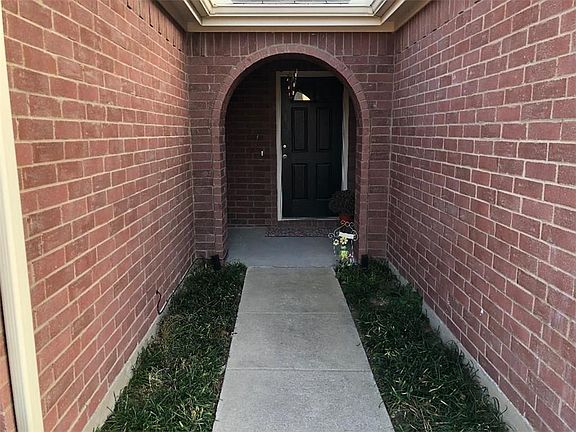 2nd image of 436 Payne St