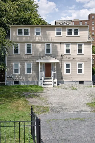 423-429 Franklin Street Photo 1