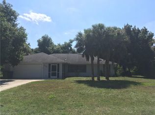 618 Jefferson Ave, Lehigh Acres, FL 33936