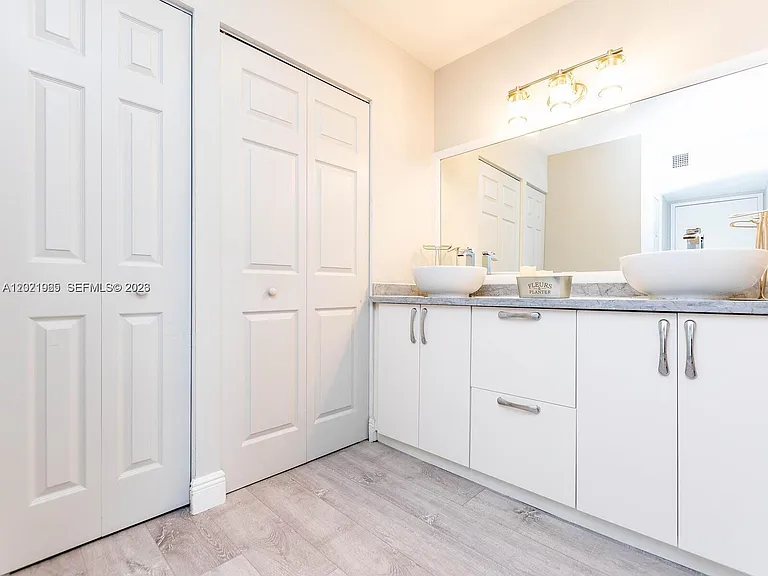 3701 N Country Club Dr #1002 — Photo 22