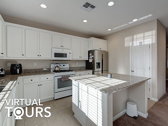 4th image of 98 Belle Harbor Cir