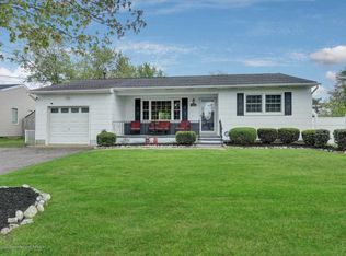 1005 Pensacola Rd, Forked River, NJ 08731