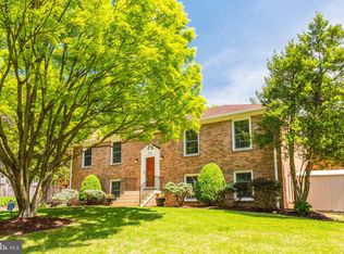 7605 Range Rd, Alexandria, VA 22306