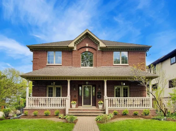 327 S Knight Ave, Park Ridge, IL 60068