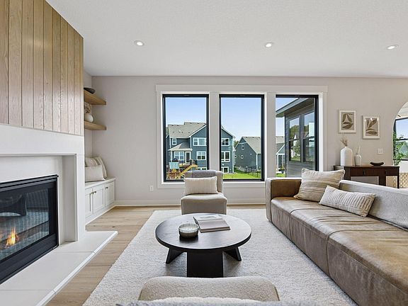 5th image of 4531 Meadowview Ln