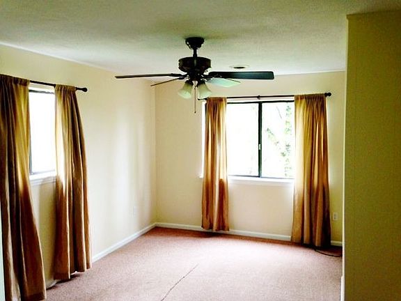 3rd image of 1175 Mountain Ave
