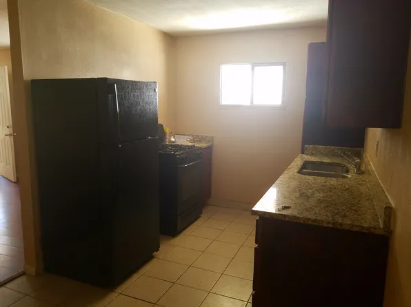269 N San Joaquin Ave APT 2, San Antonio, TX 78237