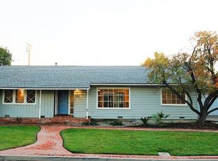 725 Laura Ln, Hanford, CA 93230