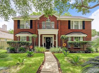 8115 Meadow Pond Dr, Missouri City, TX 77459