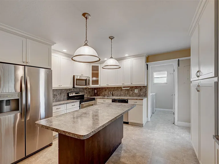 8760 Azalea Ct #203 — Photo 11