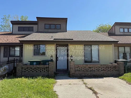 2429 Seabury Pl N Photo 1