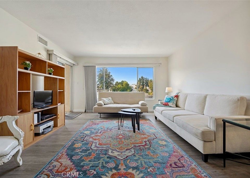 1st image of 14335 Huston St APT 212
