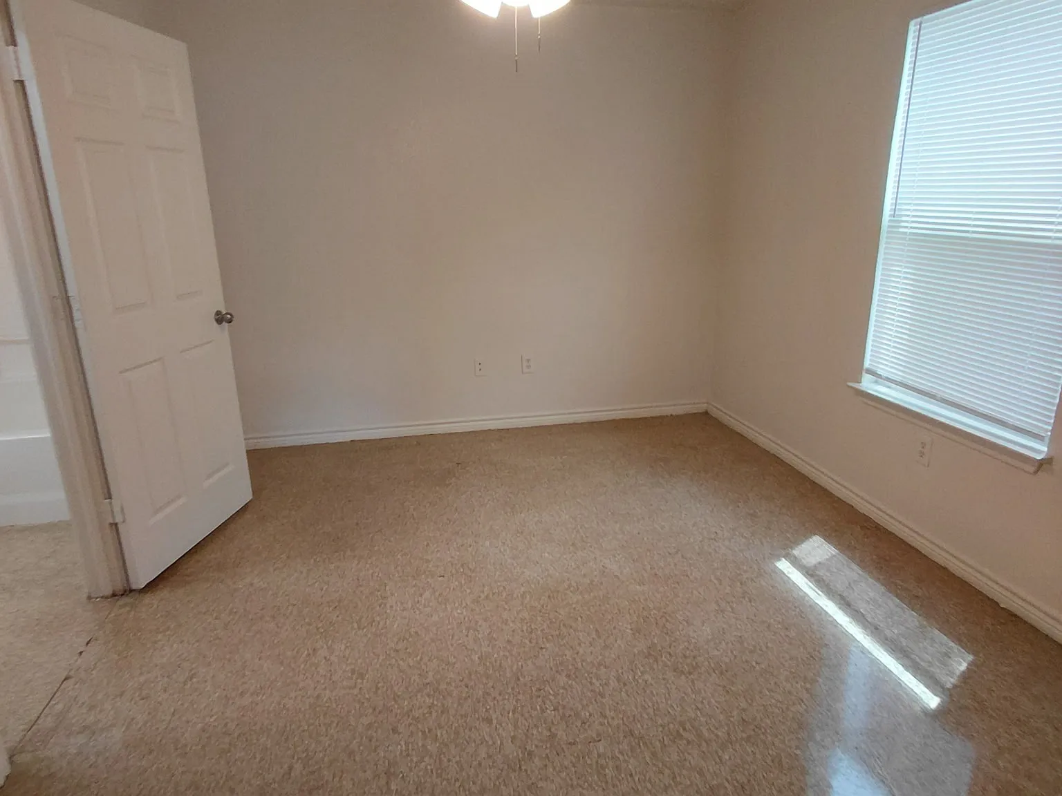 1 bed, $595 — Photo 2