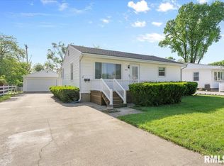 3601 E Hooker St, Springfield, IL 62703