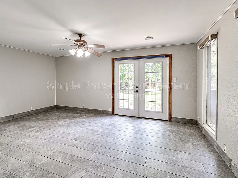 3305 Neighbors Ln — Photo 22