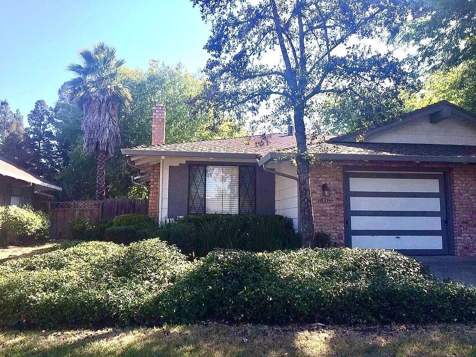 1st image of 18285 Shadowbrook Way