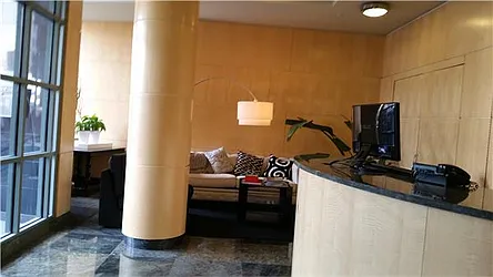 Rented by R New York