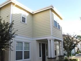 1st image of 200 Toyon Ln