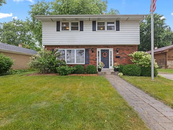 6230 West Warnimont AVENUE, Milwaukee, WI 53220