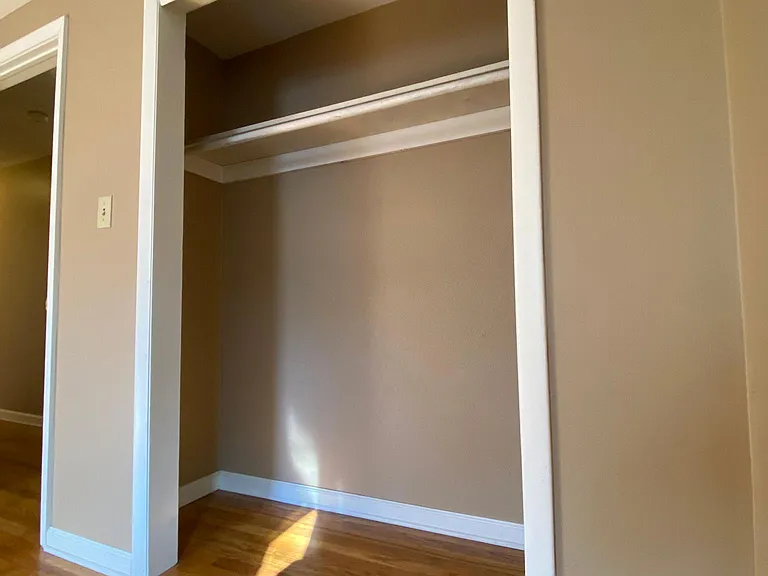 137 Houston Ave #1 — Photo 11