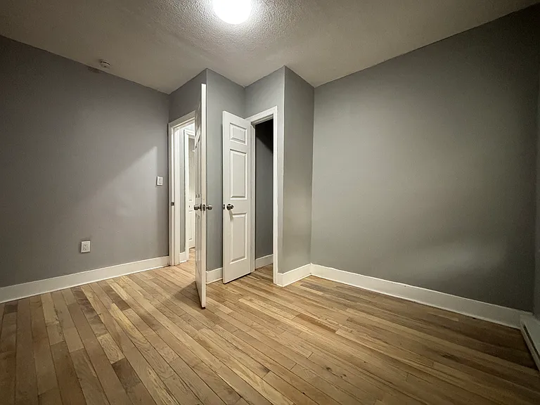 142 Rowe St #B1 — Photo 6