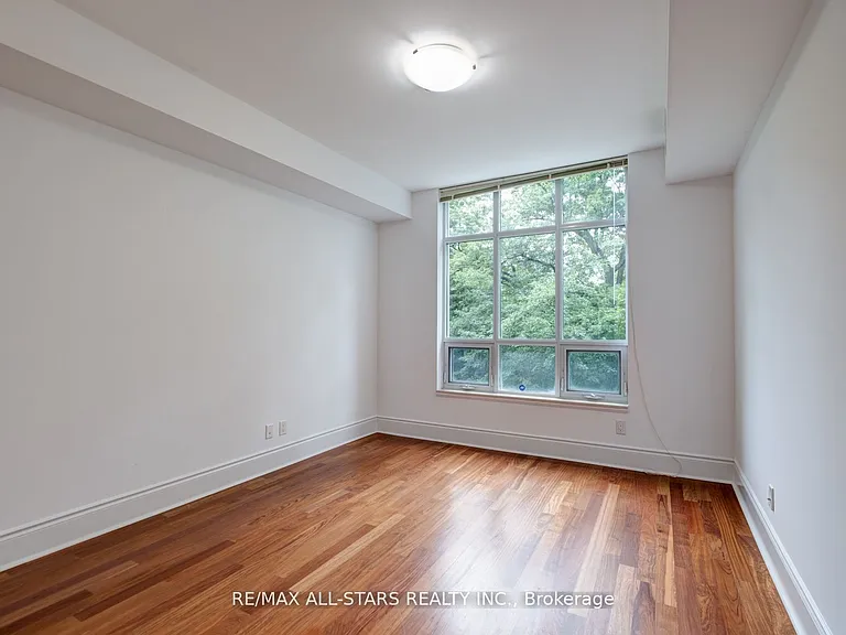 7071 Bayview Ave #211 — Photo 26