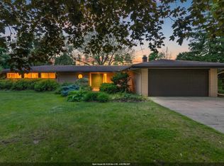 5531 Long Ct, Appleton, WI 54914