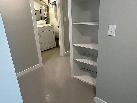 2nd image of 3157 S Elmer St