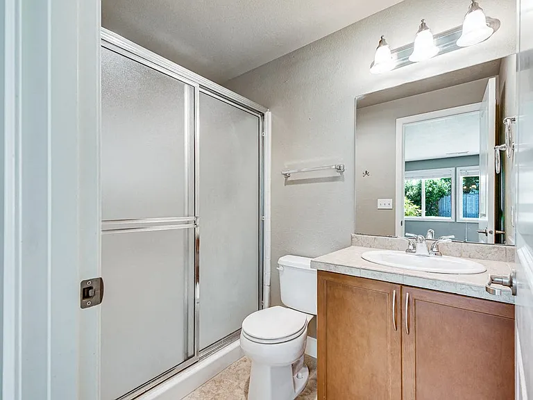 Village at The Pointe Apartments — Photo 9