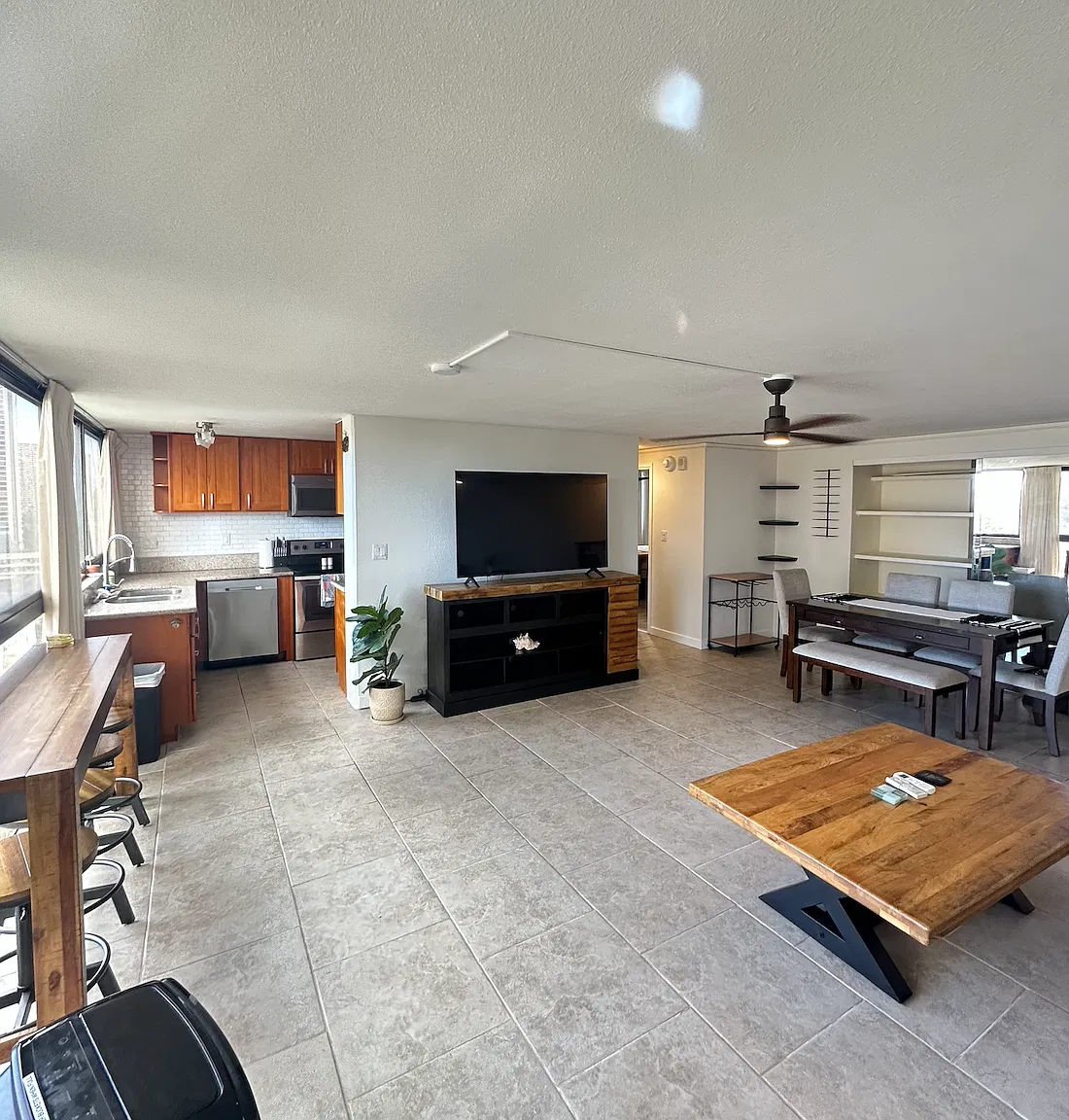 2 bed, 1049 sqft, $3,500 — Photo 2