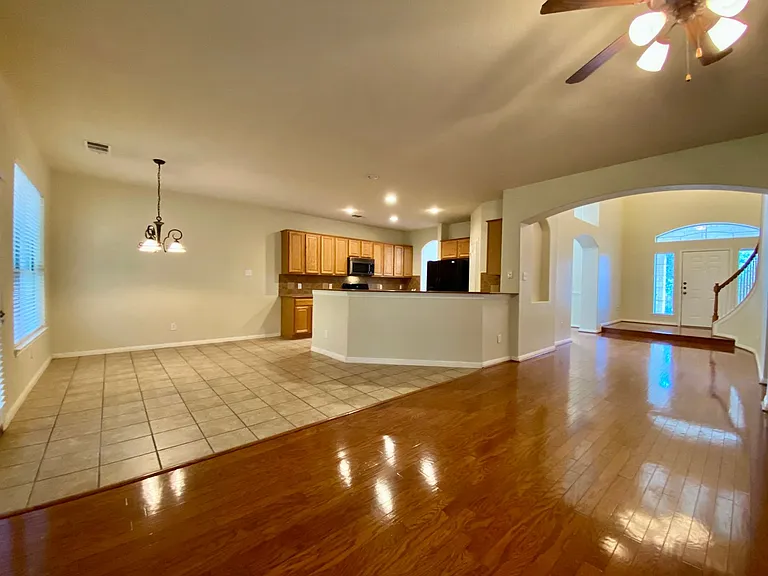 2314 Zoa Dr — Photo 10