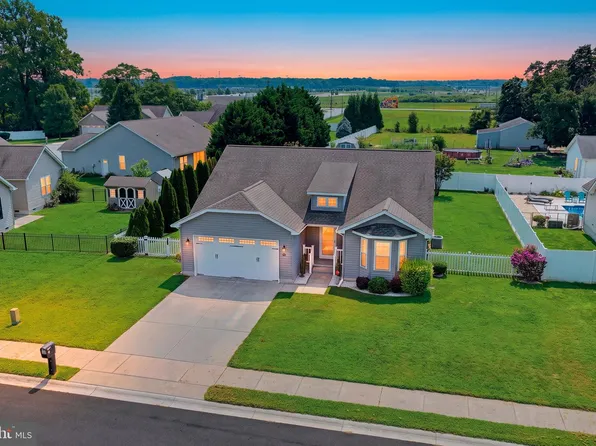 42 Waterway Dr, Frederica, DE 19946
