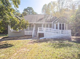 183 Maplewood Ln, Acworth, GA 30101